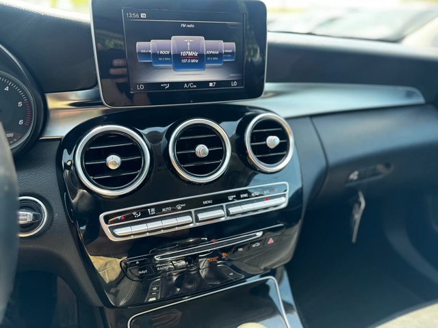 Mercedes-Benz C 220 2.2D 170kc. Сервизна история Теглич Е6 - автомобили, коли, обяви за нови и употребявани 10