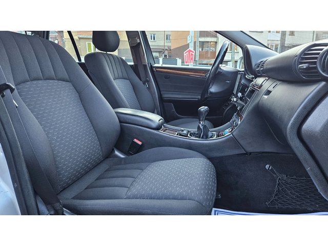 Mercedes-Benz C 220 CDI FACELIFT/NAVIG/6skorost/ELEGANCE - автомобили, коли, обяви за нови и употребявани 11