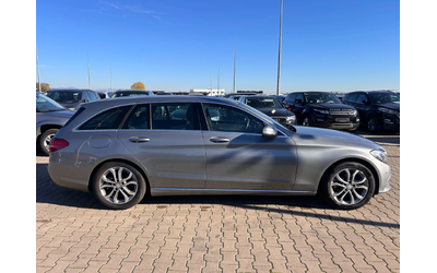 mercedes-benz-c-220 - 4