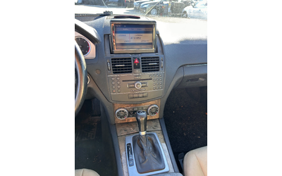 Mercedes-Benz C 220 CDI AVTOMAT/NAVI/KOJA EURO 4 - автомобили, коли, обяви за нови и употребявани 11