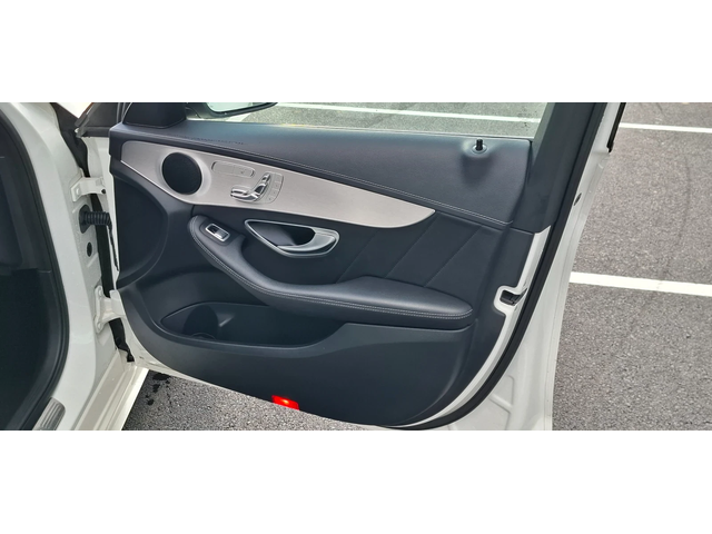 Mercedes-Benz C 220 4matic Amg Pack Full Digital SWISS Edition - автомобили, коли, обяви за нови и употребявани 8