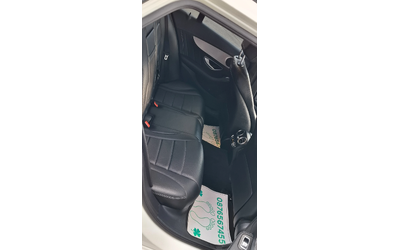 Mercedes-Benz C 220 4matic Amg Pack Full Digital SWISS Edition - автомобили, коли, обяви за нови и употребявани 9