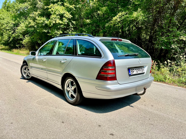 Mercedes-Benz C 220 - автомобили, коли, обяви за нови и употребявани 2