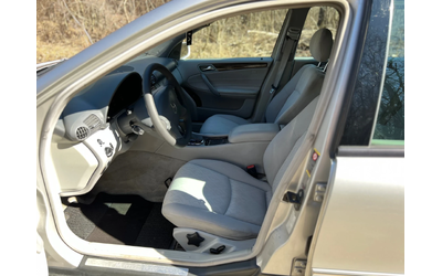 Mercedes-Benz C 220 - автомобили, коли, обяви за нови и употребявани 8