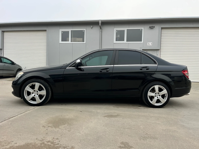 Mercedes-Benz C 220 2, 2CDI-170k.с/АВТОМАТИК/ОБСЛУЖЕН!!! - автомобили, коли, обяви за нови и употребявани 3