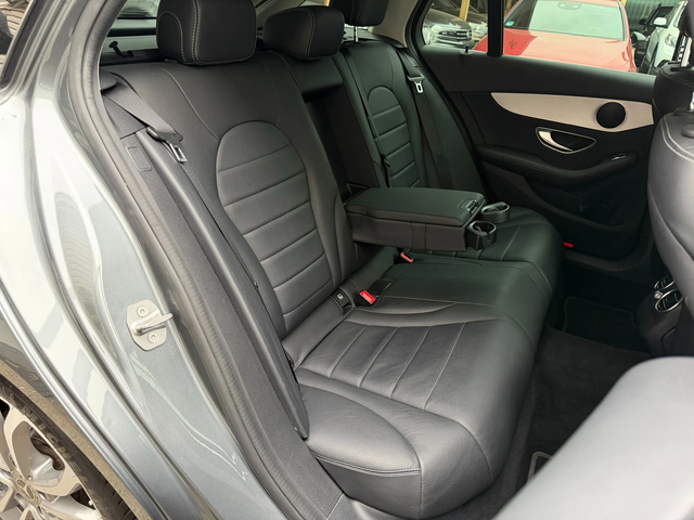 Mercedes-Benz C 220 D* СЕРВИЗНА КНИЖКА С ПЪЛНА ИСТОРИЯ В МЕРЦЕДЕС - автомобили, коли, обяви за нови и употребявани 10