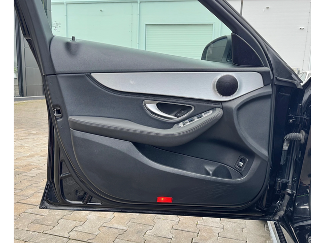 Mercedes-Benz C 220 d AMG Pack - автомобили, коли, обяви за нови и употребявани 10