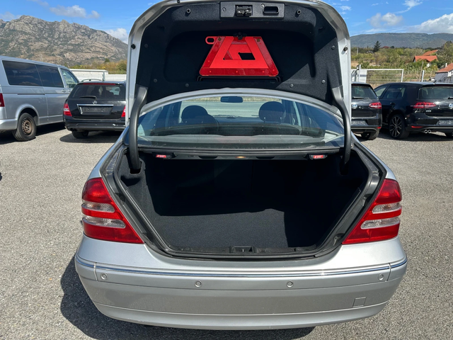 Mercedes-Benz C 220 2.2CDI* 143к.с* АВТОМАТИК* КСЕНОН* ПОДГРЕВ - автомобили, коли, обяви за нови и употребявани 16