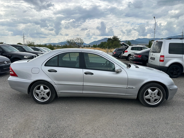 Mercedes-Benz C 220 2.2CDI* 143к.с* АВТОМАТИК - автомобили, коли, обяви за нови и употребявани 12