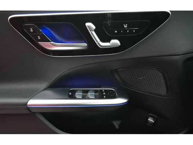 Mercedes-Benz C 220 T d AMG - автомобили, коли, обяви за нови и употребявани 7