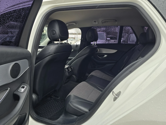 Mercedes-Benz C 220 2.2CDI 170к.с Топ състояние - автомобили, коли, обяви за нови и употребявани 10