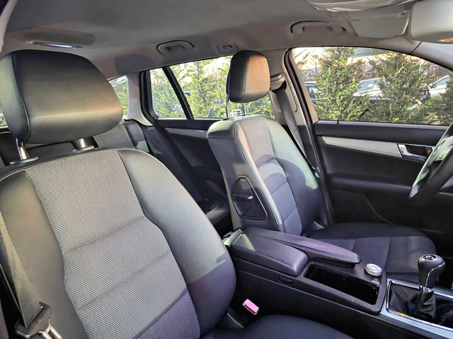 Mercedes-Benz C 220 CDI ГОЛЯМАТА НАВИГАЦИЯ TOP - автомобили, коли, обяви за нови и употребявани 14