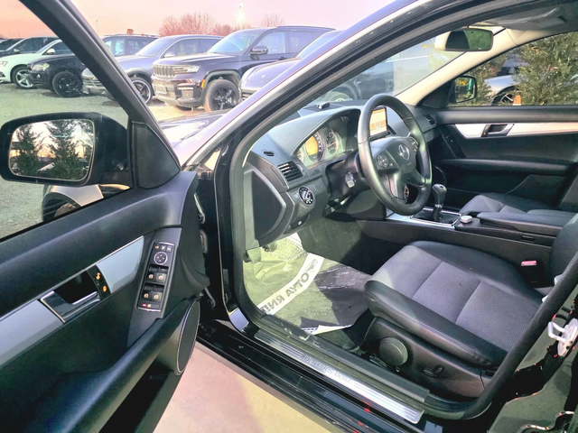 Mercedes-Benz C 220 CDI ГОЛЯМАТА НАВИГАЦИЯ TOP - автомобили, коли, обяви за нови и употребявани 8