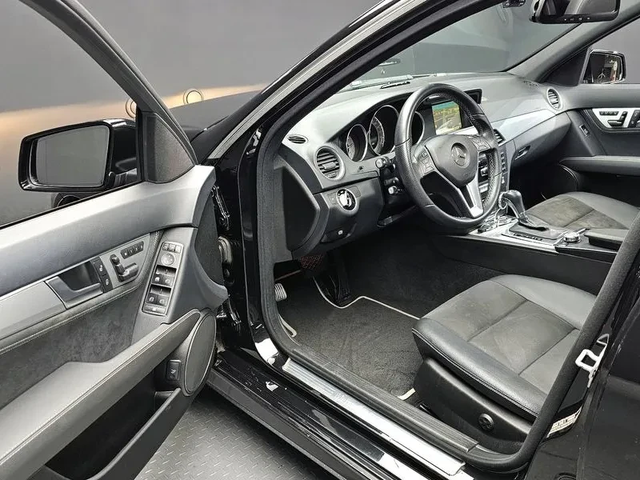 Mercedes-Benz C 220 Cdi 4Matic Edition C - автомобили, коли, обяви за нови и употребявани 10
