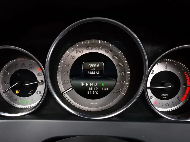 Mercedes-Benz C 220 Cdi 4Matic Edition C - автомобили, коли, обяви за нови и употребявани 7