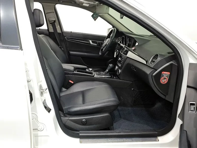 Mercedes-Benz C 220 Cdi 4Matic Edition C - автомобили, коли, обяви за нови и употребявани 10