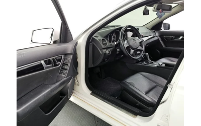 Mercedes-Benz C 220 Cdi 4Matic Edition C - автомобили, коли, обяви за нови и употребявани 9