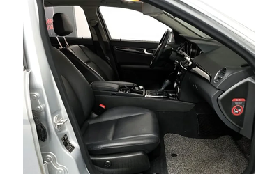 Mercedes-Benz C 220 CDI - автомобили, коли, обяви за нови и употребявани 10