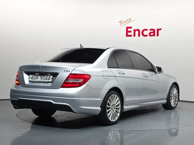 Mercedes-Benz C 220 CDI - автомобили, коли, обяви за нови и употребявани 1