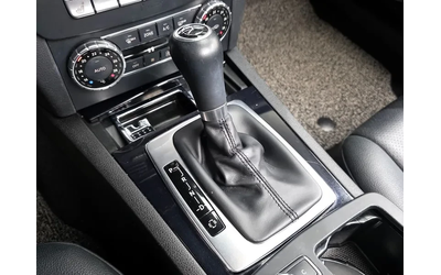 Mercedes-Benz C 220 CDI - автомобили, коли, обяви за нови и употребявани 8