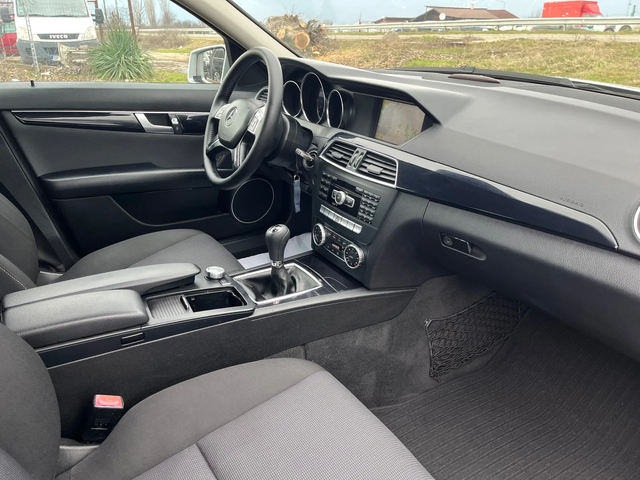 Mercedes-Benz C 220 2.2CDI-170-FEIS-LED-NAVI-ITALIA - автомобили, коли, обяви за нови и употребявани 4