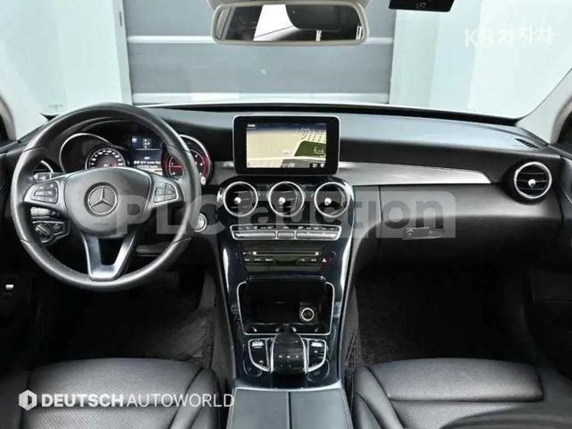 Mercedes-Benz C 220 ДИСТРОНИК/ПОДГРЕВИ/ШИБИДАХ - автомобили, коли, обяви за нови и употребявани 6