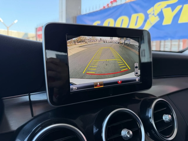 Mercedes-Benz C 220 AMG* БЯЛ* LED* 9G - автомобили, коли, обяви за нови и употребявани 12