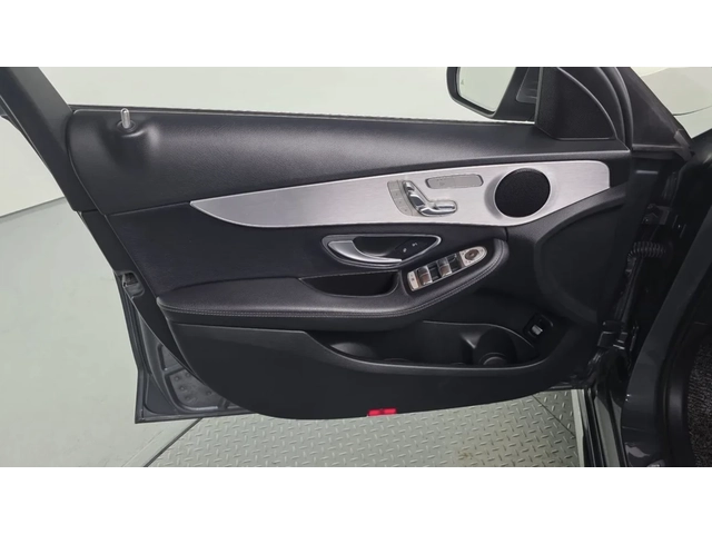 Mercedes-Benz C 220 d / C43 AMG  ПАКЕТ / ШИБЕДАХ / - автомобили, коли, обяви за нови и употребявани 6