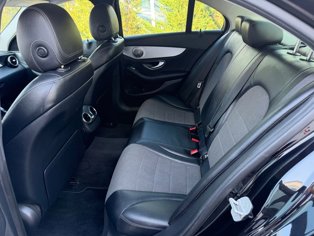 Mercedes-Benz C 220 2.2CDI-170КС= AMG LINE= ПОДГРЕВ= BURMESTER= LED - автомобили, коли, обяви за нови и употребявани 8