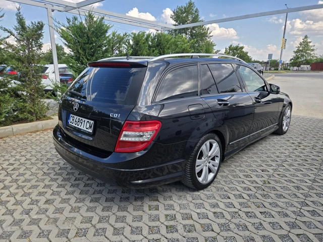 Mercedes-Benz C 220 2.2CDI-170кс= АВТОМАТ= AMG LINE= H&K= NAVI= КСЕНОН - автомобили, коли, обяви за нови и употребявани 2