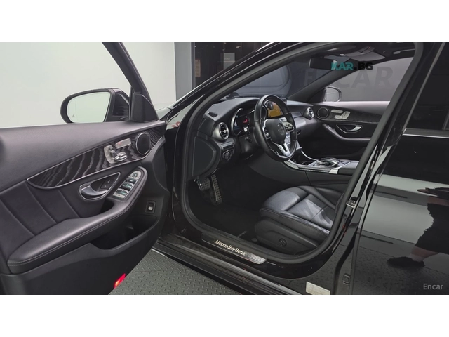 Mercedes-Benz C 220 4MATIC AMG* КОЖА* НАВИ* ПАНО - автомобили, коли, обяви за нови и употребявани 8