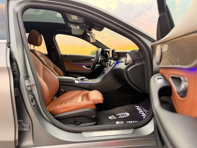 Mercedes-Benz C 220 d= 4Matic= AMG= Digital= Keyless Go= Burmester= Pa - автомобили, коли, обяви за нови и употребявани 10