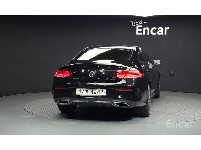 Mercedes-Benz C 220 d 4MATIC | AIRMATIC | AMG ПАКЕТ | DISTRONIC | 360 - автомобили, коли, обяви за нови и употребявани 3