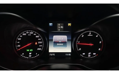 Mercedes-Benz C 220 d / AMG ПАКЕТ / HUD - автомобили, коли, обяви за нови и употребявани 8