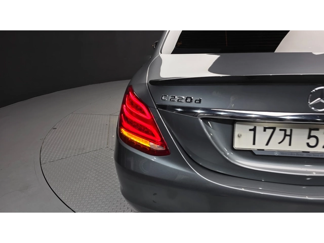 Mercedes-Benz C 220 Avantgarde | Ел. салон | Keyless - автомобили, коли, обяви за нови и употребявани 3