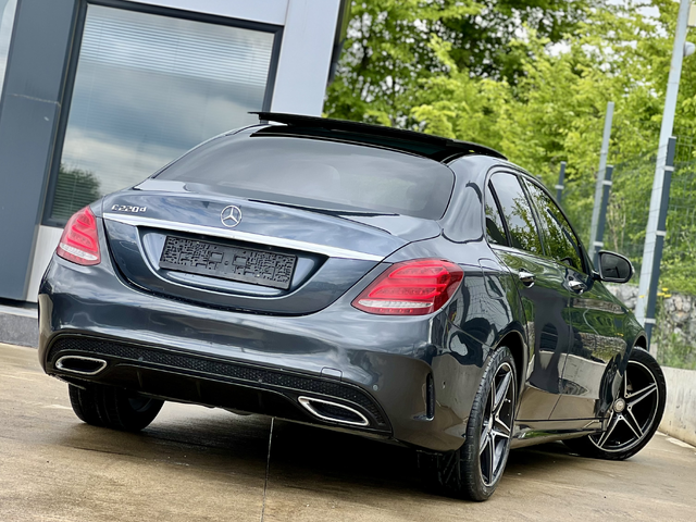 Mercedes-Benz C 220 AMG LINE / ПАНОРАМЕН ТАВАН / KEYLESS GO - автомобили, коли, обяви за нови и употребявани 4