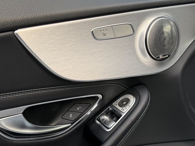 Mercedes-Benz C 220 D* 2017г.* AMG Line* 141.000KM* Сервизна История* Нова* - автомобили, коли, обяви за нови и употребявани 11