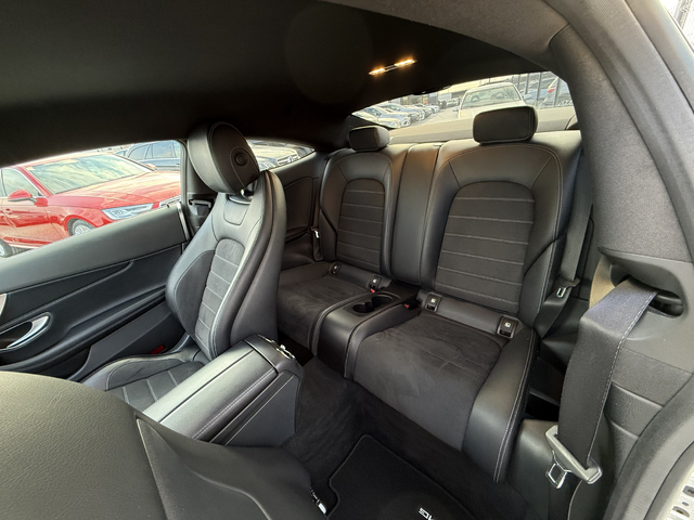 Mercedes-Benz C 220 D* 2017г.* AMG Line* 141.000KM* Сервизна История* Нова* - автомобили, коли, обяви за нови и употребявани 12