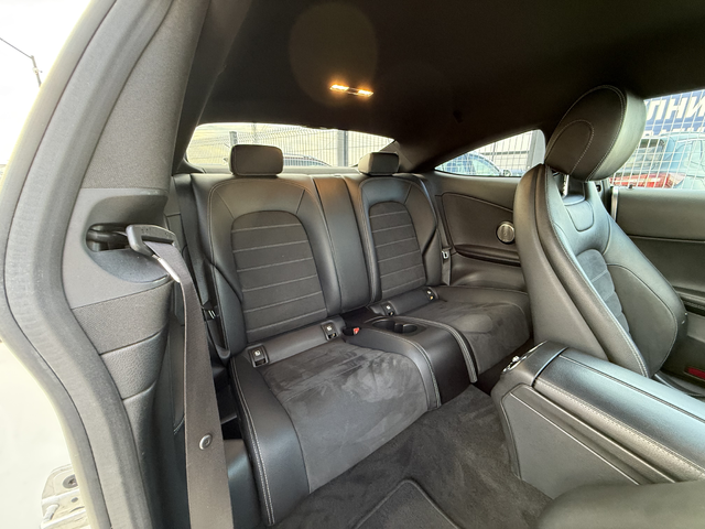 Mercedes-Benz C 220 D* 2017г.* AMG Line* 141.000KM* Сервизна История* Нова* - автомобили, коли, обяви за нови и употребявани 13