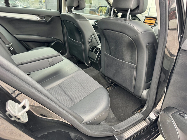 Mercedes-Benz C 230 i Avantgarde - автомобили, коли, обяви за нови и употребявани 13