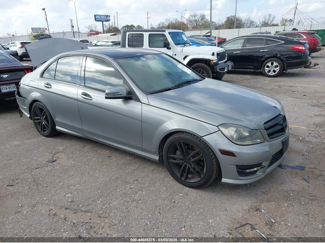 Mercedes-Benz C 250 1.8L I-4 DI, DOHC, VVT, TURBO, 201HP Rear Wheel Drive - автомобили, коли, обяви за нови и употребявани 0