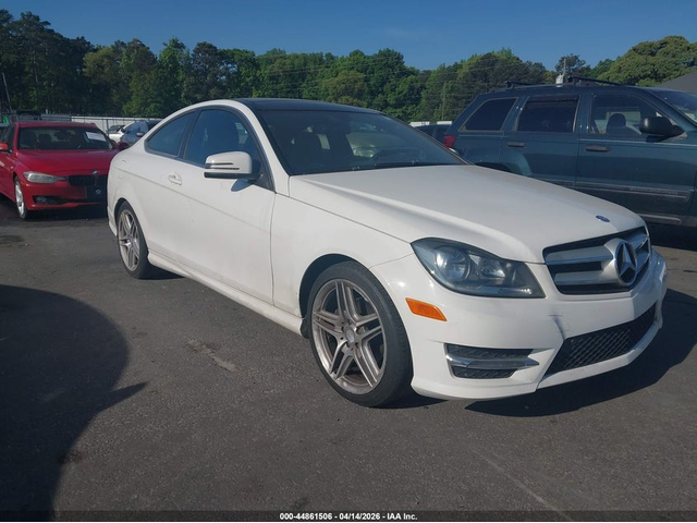 Mercedes-Benz C 250 1.8L I-4 DI, DOHC, VVT, TURBO, 201HP Rear Wheel Drive - автомобили, коли, обяви за нови и употребявани 0