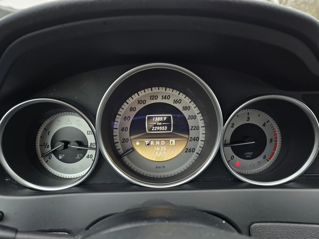 Mercedes-Benz C 250 CDI 204к.с AMG 4MATIC - автомобили, коли, обяви за нови и употребявани 16