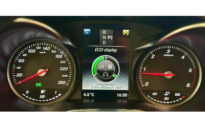 Mercedes-Benz C 250 4Matik* Подгрев* Лизинг - автомобили, коли, обяви за нови и употребявани 10