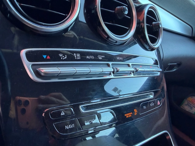 Mercedes-Benz C 250 BiTurbo* AMG* LED - автомобили, коли, обяви за нови и употребявани 12