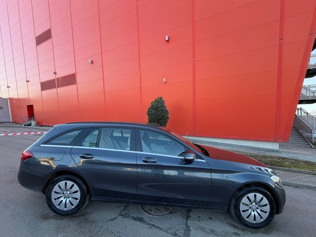 Mercedes-Benz C 250 BiTurbo* AMG* LED - автомобили, коли, обяви за нови и употребявани 4