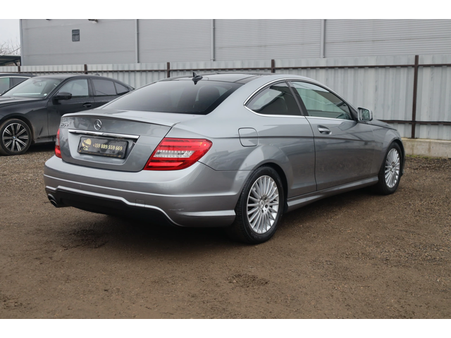 Mercedes-Benz C C - автомобили, коли, обяви за нови и употребявани 4