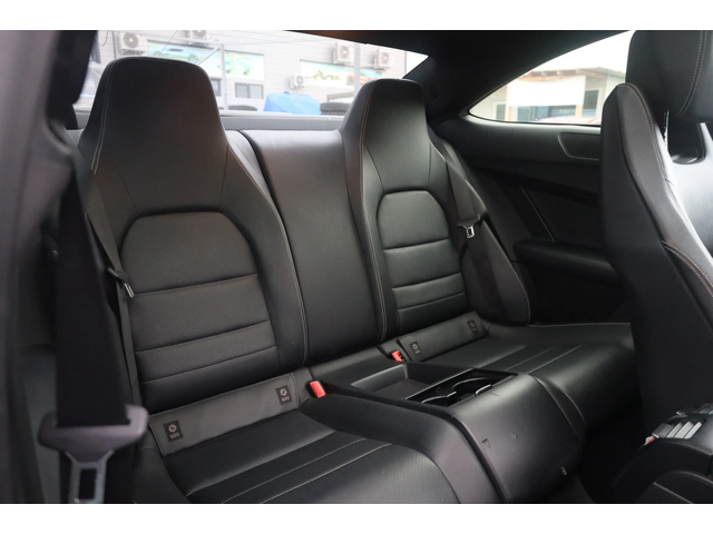 Mercedes-Benz C C - автомобили, коли, обяви за нови и употребявани 8