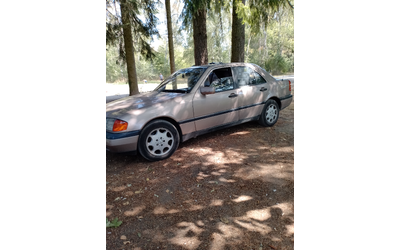 mercedes-benz-c-250-sedan - 0