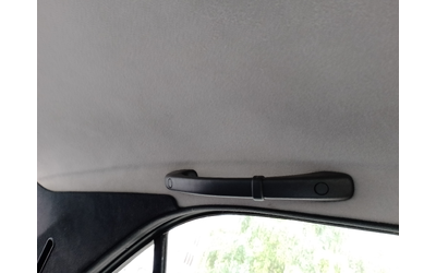 mercedes-benz-c-250-sedan - 4